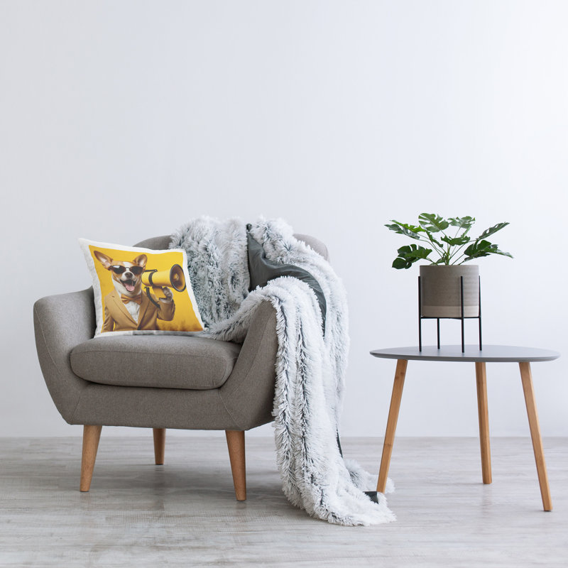 Chien avec un mégaphone jaune, motif décoratif imprimé par Roozbeh Bahramali