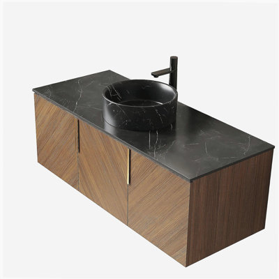 Meuble-lavabo de salle de bain 48 po ARAI, armoire de rangement murale en contreplaqué avec 3 portes, comptoir en pierre frittée noire et lavabo rond en céramique noire avec motif de pierre, couleur grain de bois de chêne brun