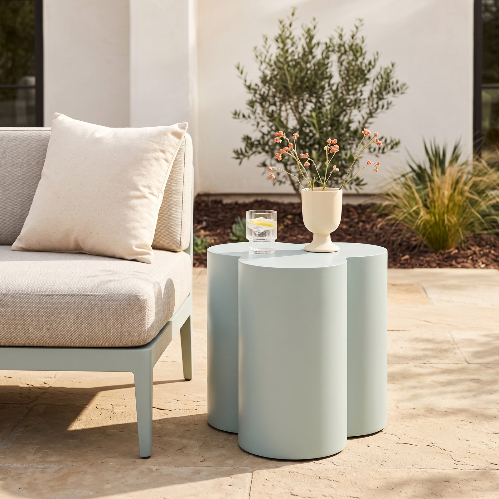 18" Patio Side Table
