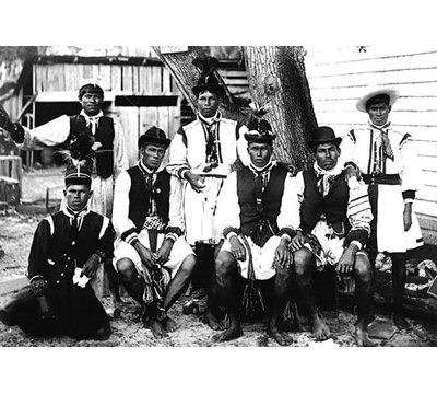 Ensemble de seminole braves, reproduction de photo