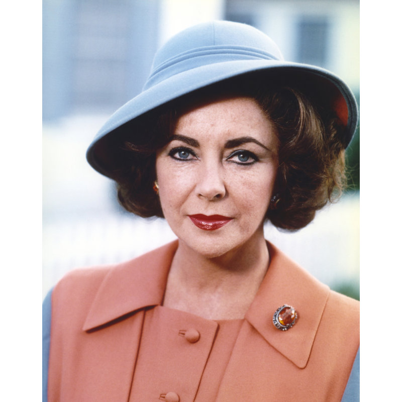 Gros plan sur Elizabeth Taylor - photographie non encadrée, H 10 po x l 8 po