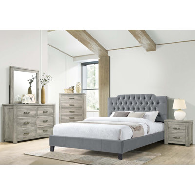 Willavene 4-pcs Bedroom Set