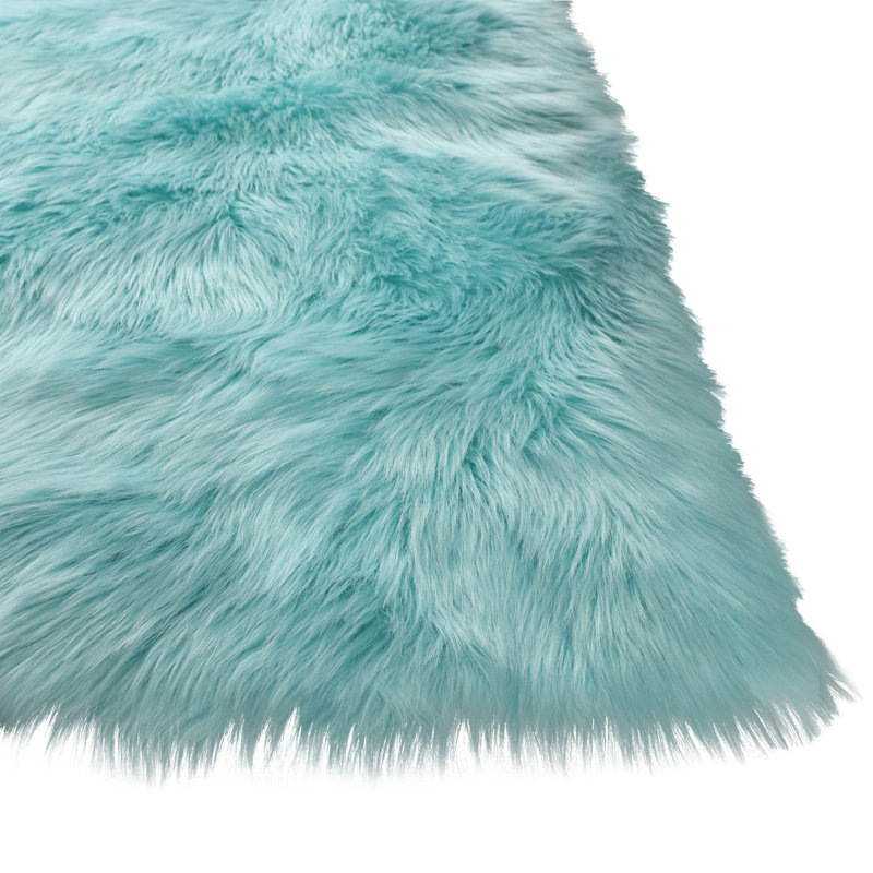 Faux Sheepskin Indoor Rug, Rectangle 5' x 7'