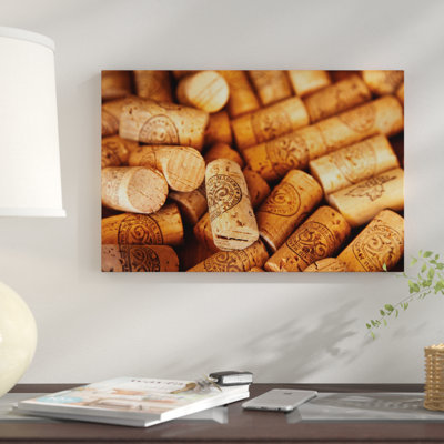 «Viu Manent Wine Corks in Zoom», reproduction de photo sur toile