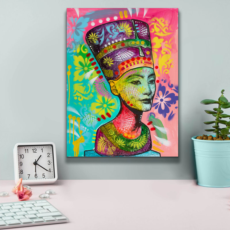 «Nefertiti» par Dean Russo, art mural sur toile, H 16 po x l 12 po x P 0,75 po