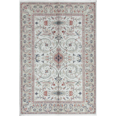 Tapis ivoire et rose noué à la main de haute qualité Sultanabad