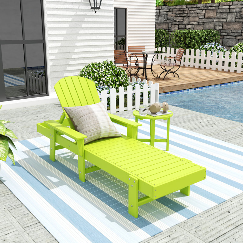 Altura Outdoor Chaise Lounge with Table, Lime