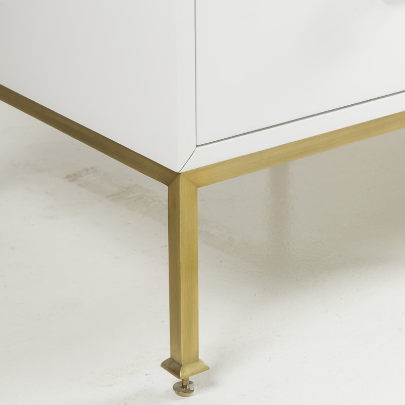 Tracey Boyd 4 - Drawer Dresser