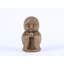 Statue Jizo japonais heureux et priant