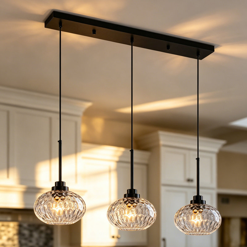 Luminaire suspendu pour îlot de cuisine 3 lumières avec abat-jour en verre martelé Aveline, Noir mat