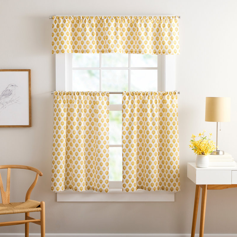  Kiara Gold 58 X 14 Valance And Tier Set, Yellow