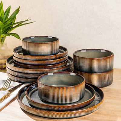 Services de vaisselle en céramique pour 4, 12 pièces assiettes et bols en porcelaine légers, ensemble de vaisselle résistant aux égratignures, va au micro-ondes et au lave-vaisselle, Coca Mocha