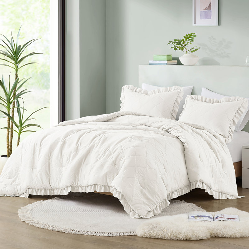 Phoebe Ivory Diamond Quilted Ruffle Edge 3-Piece Full/Queen Comforter Set, Full / Queen Comforter + 2 Standard Shams, Ivory