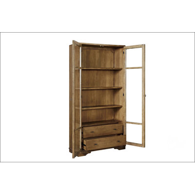 Grande armoire de présentation avec portes en verre et plusieurs tablettes pour un rangement et une organisation élégants