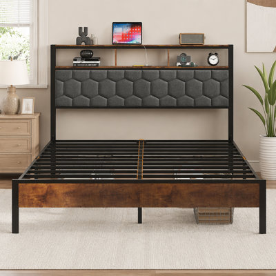 Base de lit plateforme en bois avec chevet rembourré doux, clés USB intégrées, conception silencieuse, rangement sous le lit et assemblage facile