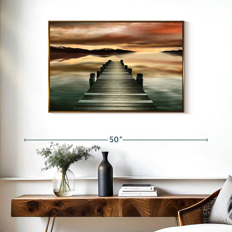 Jetée au coucher du soleil, Cadre flottant doré, 37 po x 25 po