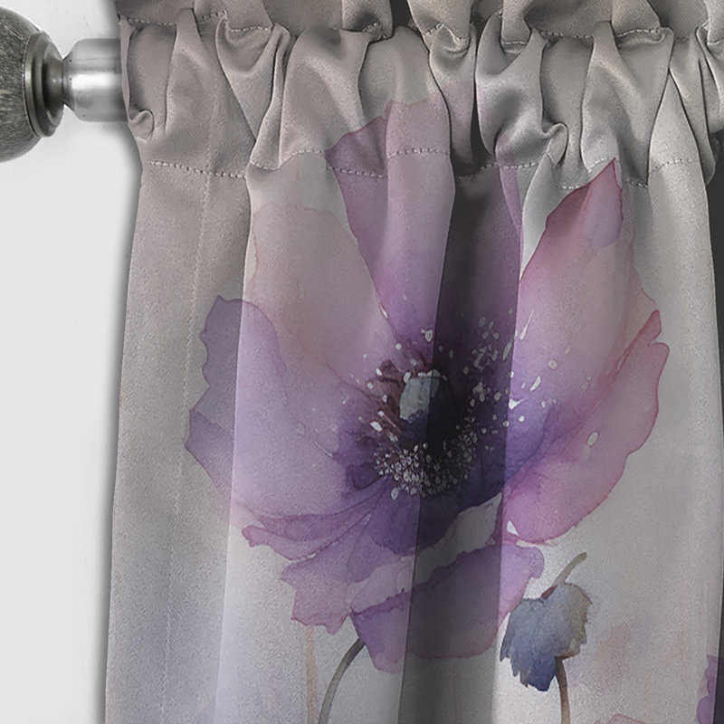 «Violet Veil Delicate Poppies Moment» - rideau occultant à motif floral de coquelicots - 1 panneau, L 52 po x L 63 po