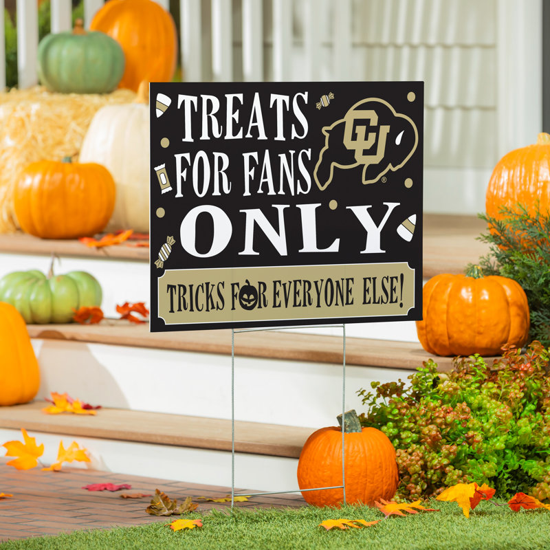 Enseigne de cour de l'Université de la Caroline du Nord, Treats d'Halloween pour les fans