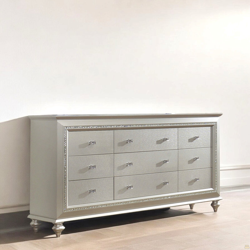 Commode, Champagne