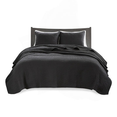 3 Piece Quilt Set  Full/Queen