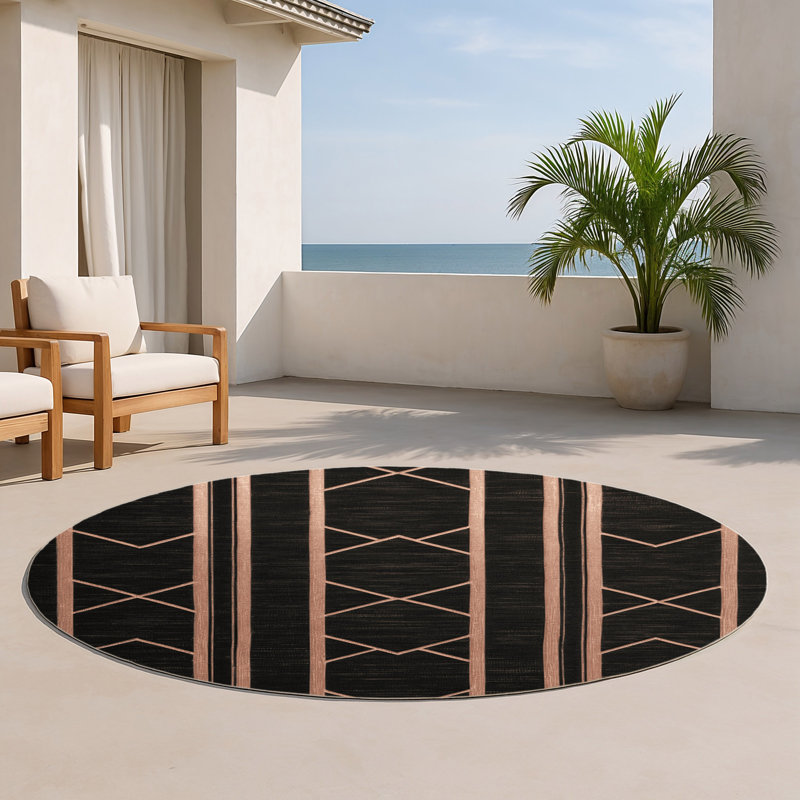 Trellis Black Indoor and Outdoor Area Rug, Round 5'