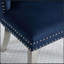 Ensemble de 2 chaises à oreilles avec dossier capitonné bleu et chrome