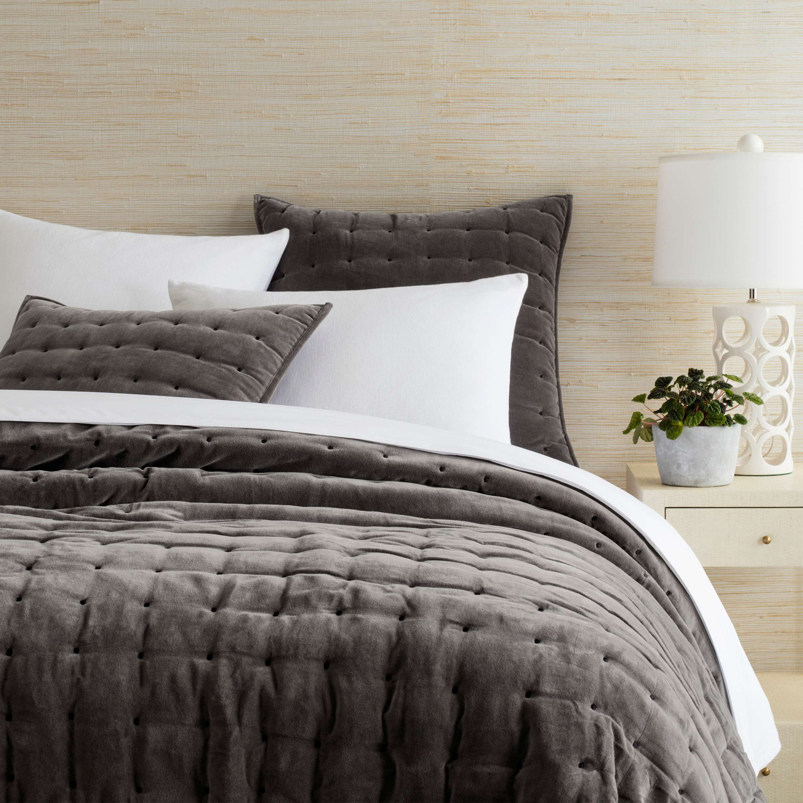 Vienna Velvet Quilt, Full/Queen Quilt, Dark Gray