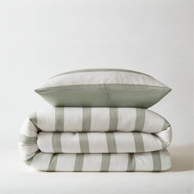 2-Piece Twin/Twin XL Yarn-dyed striped comforter