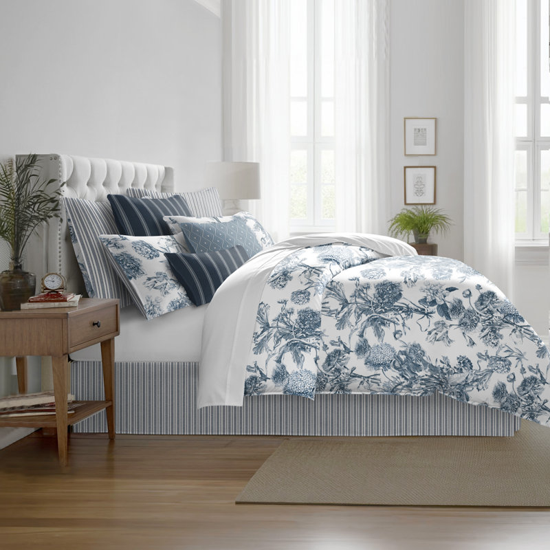 Alexandria White Cotton Duvet Cover Set, King Duvet Cover + 7 Additional Pieces