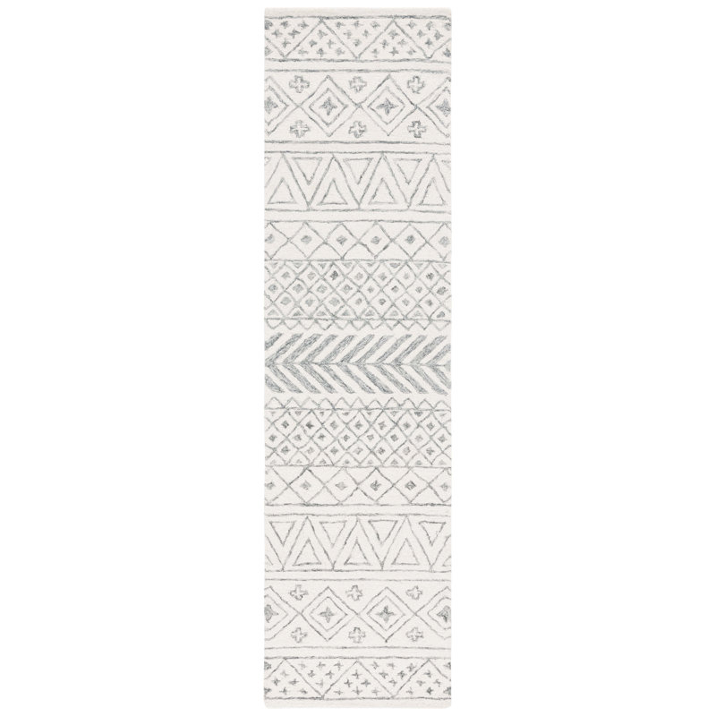 Metro Hand Tufted Wool/Cotton/Latex Rug in Gray, Runner 2'3" x 9'