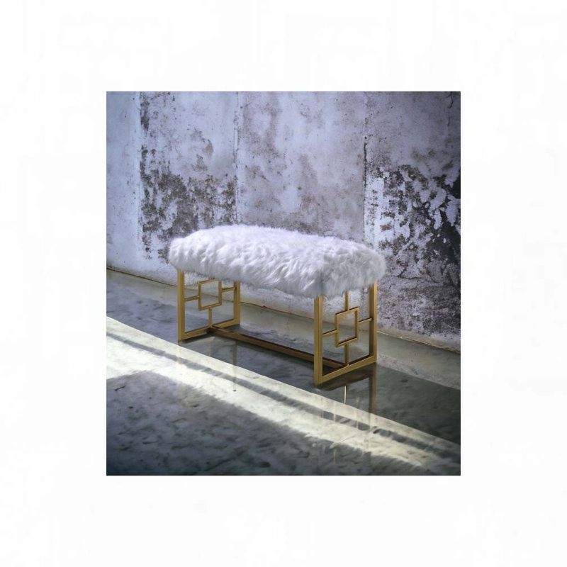 Banc en fausse fourrure
