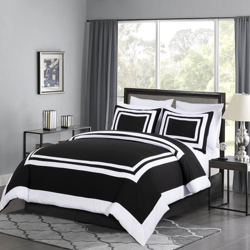 7-Piece Hotel Style Bed in a Bag Comforter Set with Sheets, Black/White, California King Comforter + 6 Additional Pieces