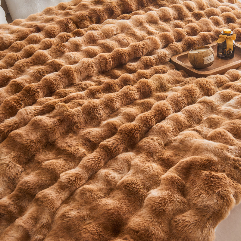 Couverture EMME en fausse fourrure, Lit simple, Fourrure teinte taupe