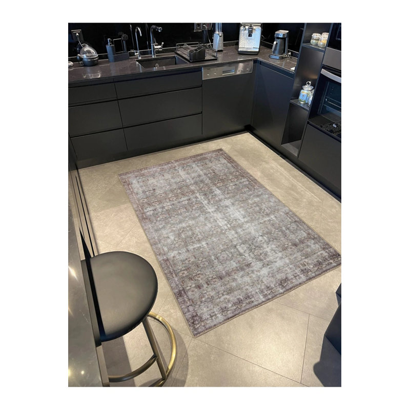 Tapis décoratif gris à motif géométrique traditionnel lavable, Rectangle 2 pi 4 po x 4 pi