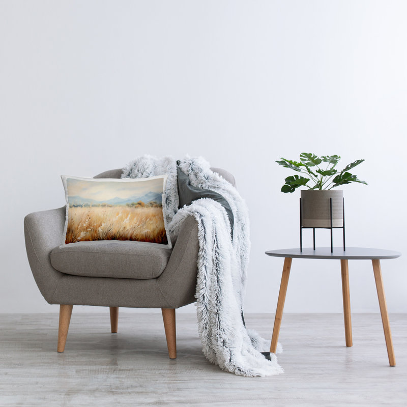Coussin décoratif imprimé champ de blé par Petal Prints Design