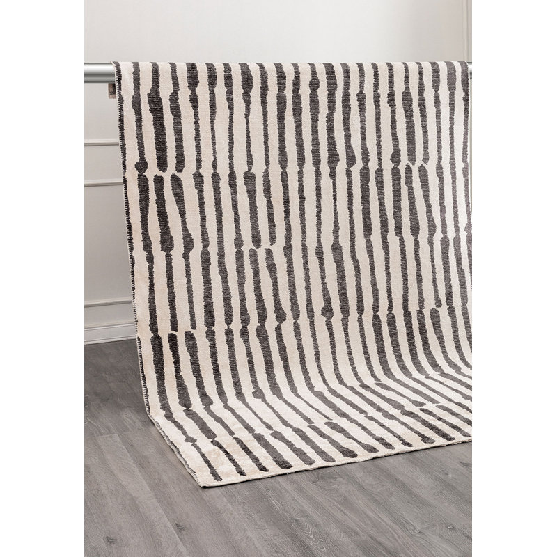Dea Abstract Hand Loom Indoor / Outdoor Area Rug, Rectangle 6'6.7" x 9'10.1"