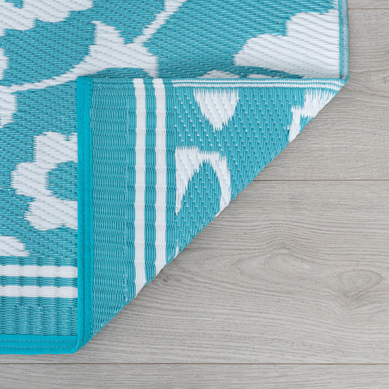 Trentin Indoor / Outdoor Rug, Rectangle 5' x 6'11"
