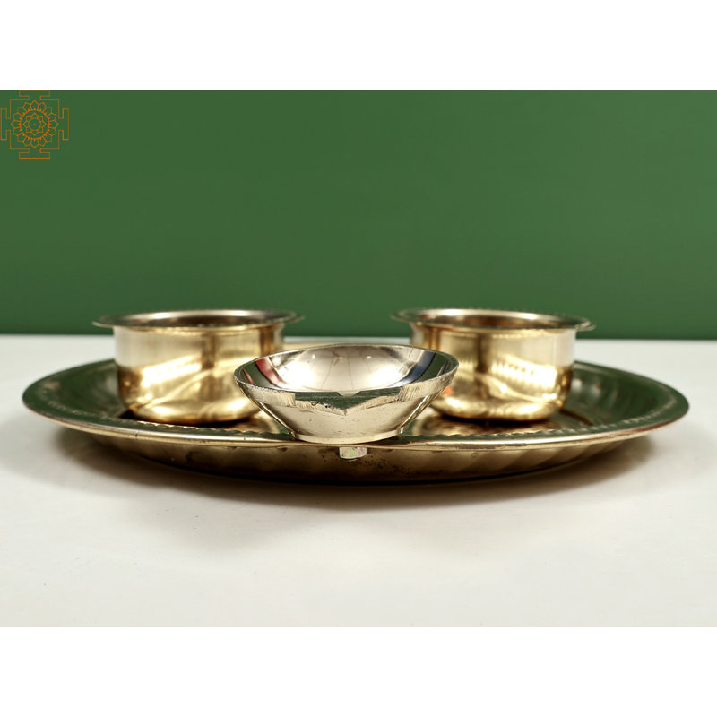 Puja Thali 10 "avec diya attaché et deux petits bols en laiton | Fabriqué à la main | Fabriqué en Inde