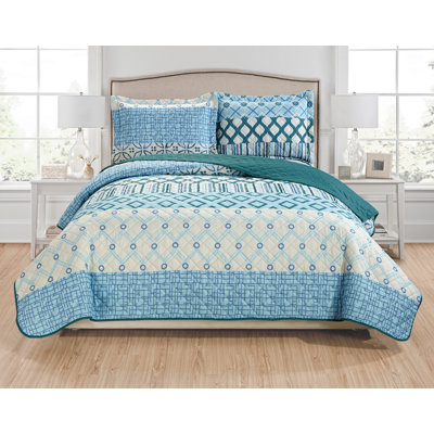 Minnetrista Machine Woven Geometric Shapes Quilt