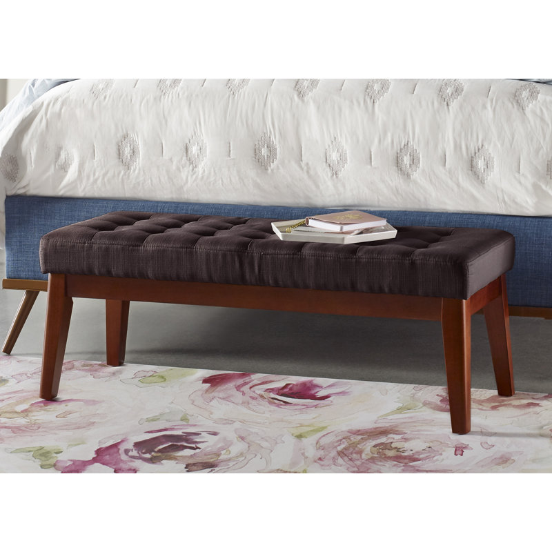 Banc de chambre capitonné avec pieds en bois Elle Decor Claire, Brun chocolat