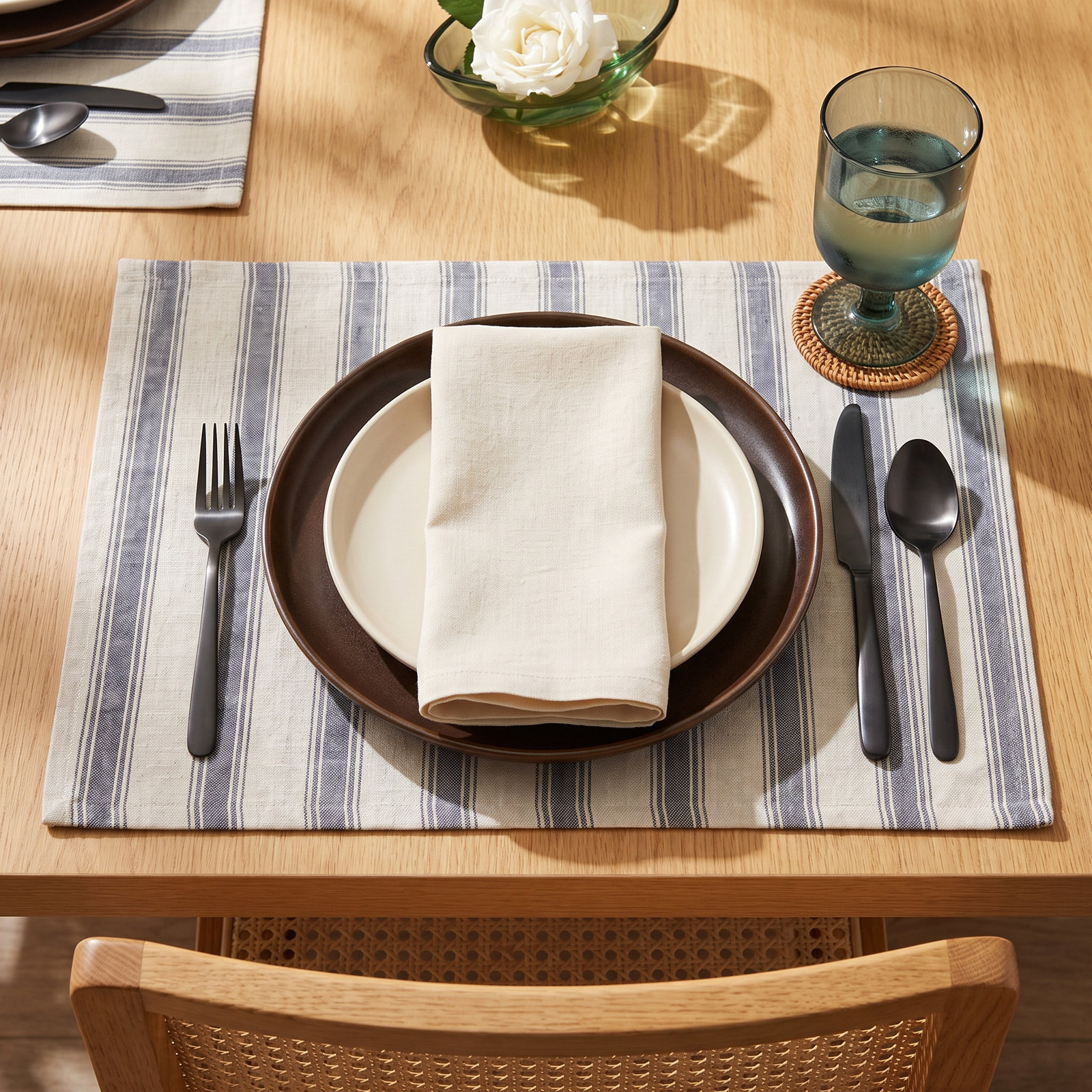 Persis Collection Persis Linen Placemat