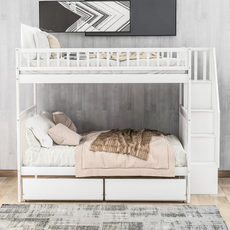 Lit double superposé au-dessus d'un lit blanc avec tiroirs et rangement - pour 4 personnes, garde-corps fiables, options pour l'utilisateur - 2 hôtes avec rampes inclinées pratiques