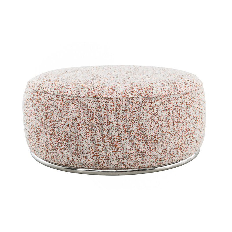 Repose-pieds rembourré à motif élégant avec base durable, parfait pour les intérieurs modernes et confortables.