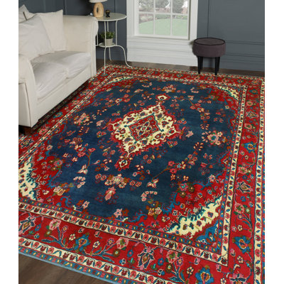 Tapis fin bleu marine Evania