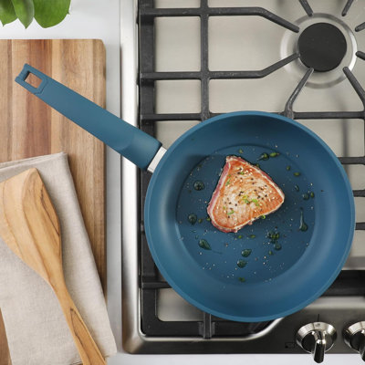 Batterie de cuisine en acier au carbone antiadhésif 7 pièces bleu Gibson Home Helensburgh