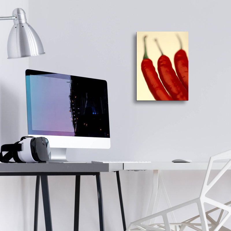 «Chili» par PhotoINC Studio, H 16 po x l 12 po x P 0,13 po