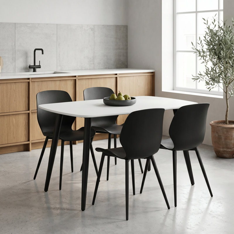 Surgoinsville Dining Set, Black