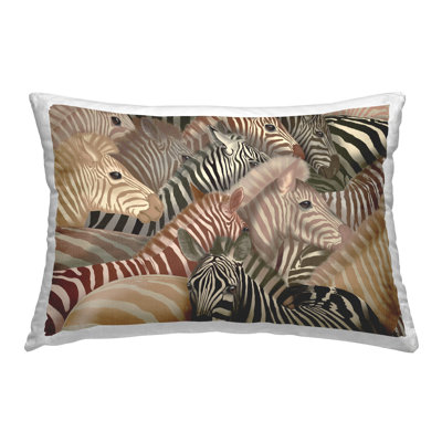 Design de coussin décoratif imprimé zèbres aux tons neutres par Fab Funky