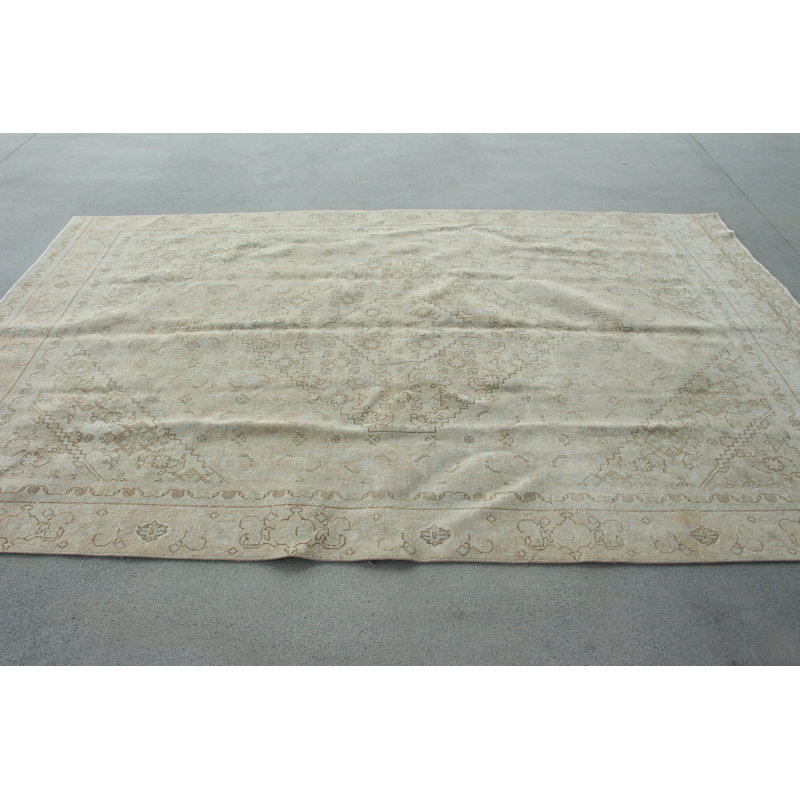 Grand tapis turc tissé à la main authentique présentant un élégant motif beige pour le salon et la chambre à coucher