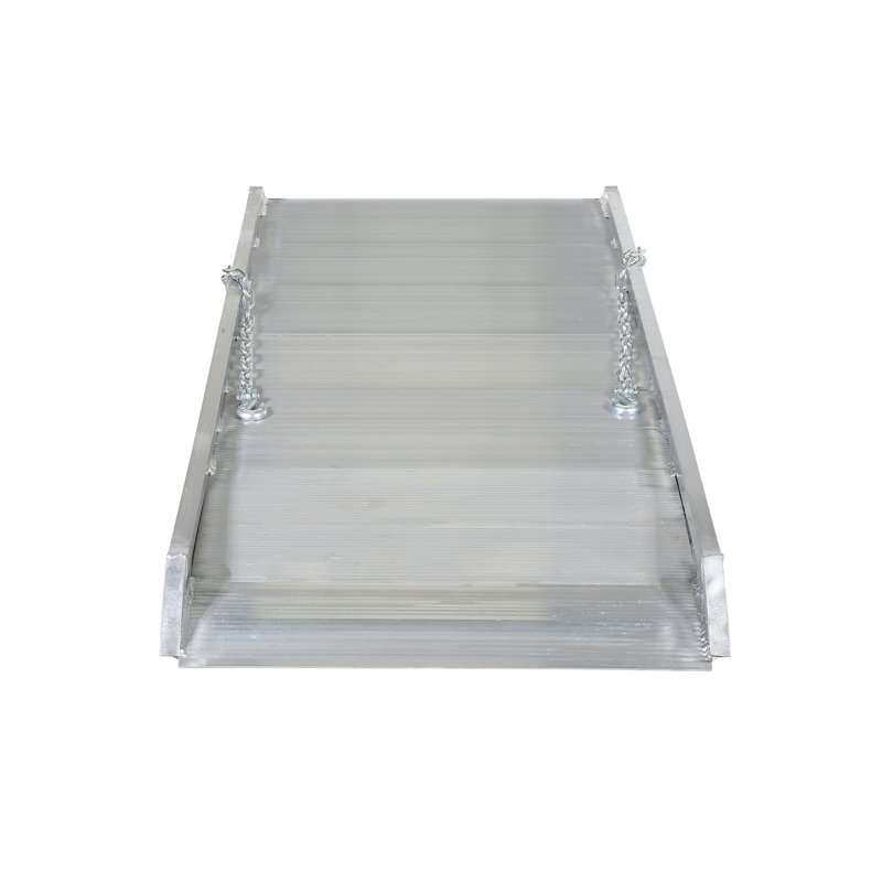 Rampe d'accès 4 po Vestil, H 4,44 po x l 28 po x P 72 po